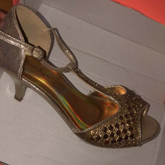 Heels - Picture 4 of 7